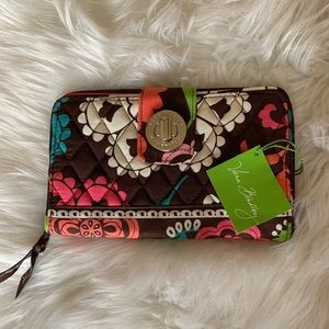 Vera Bradley | Turn Lock Wallet